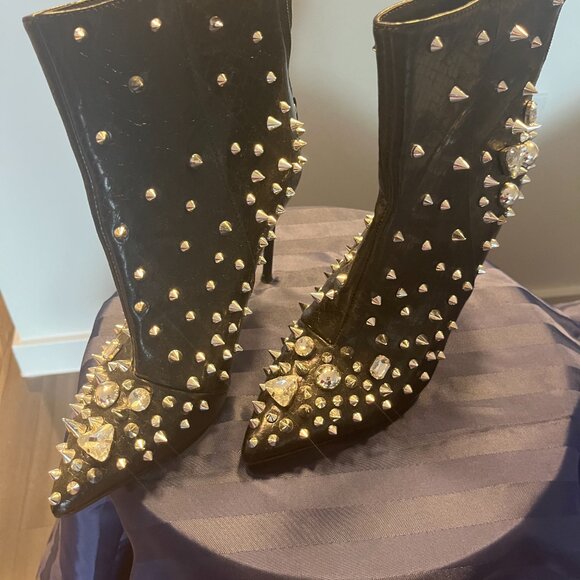 New Steve Madden Spike Boots - Picture 7 of 8